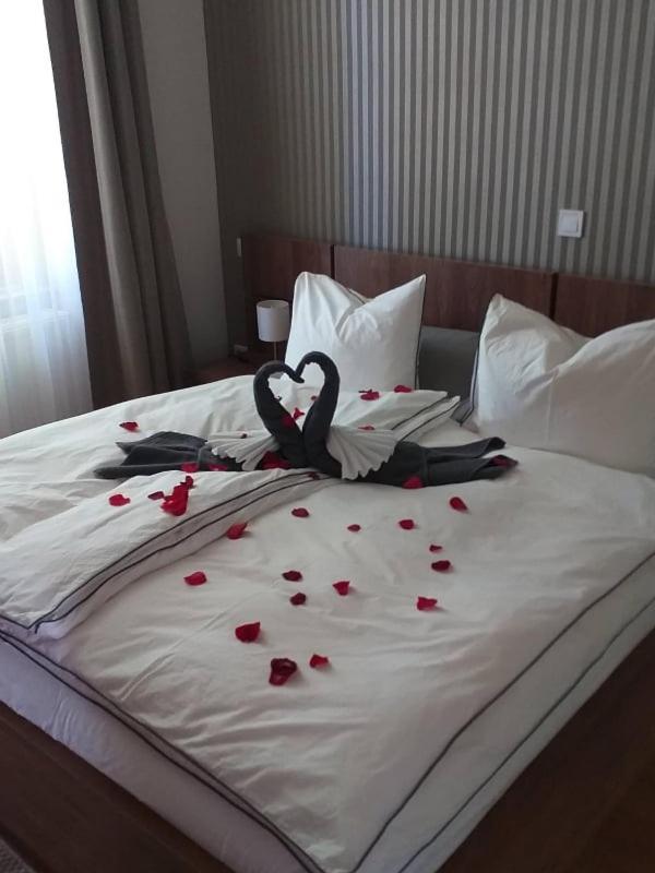Deak Panzio Bed & Breakfast Nagykoros Ngoại thất bức ảnh