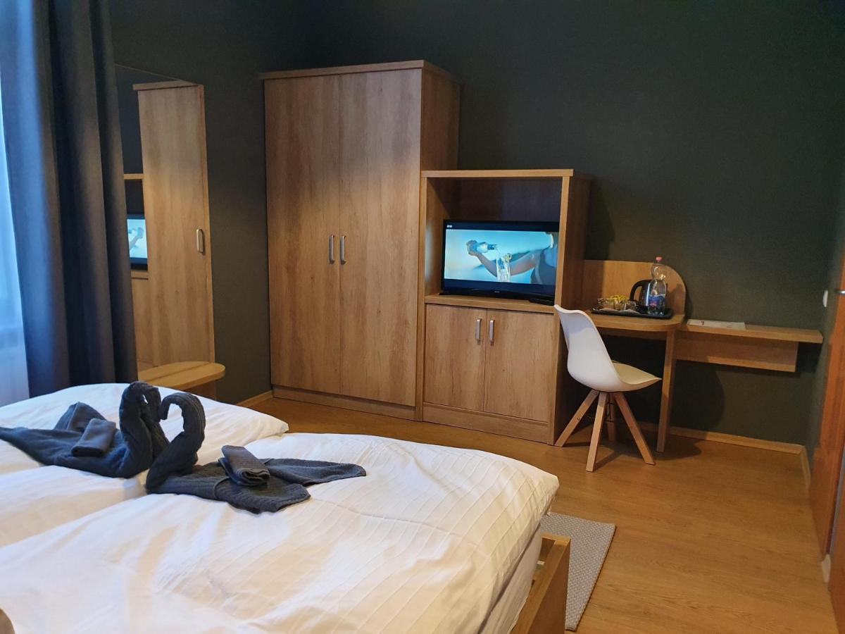 Deak Panzio Bed & Breakfast Nagykoros Ngoại thất bức ảnh