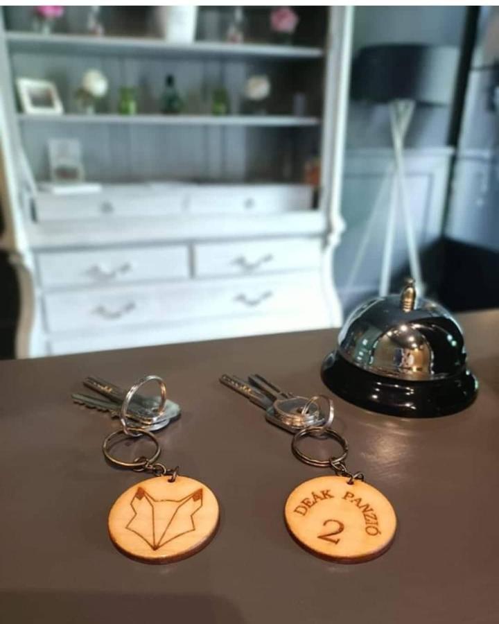 Deak Panzio Bed & Breakfast Nagykoros Ngoại thất bức ảnh