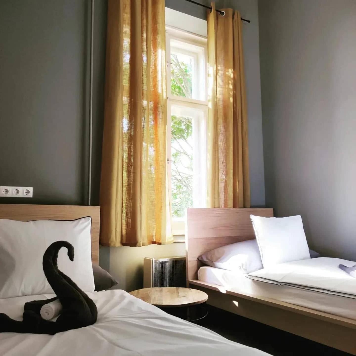 Deak Panzio Bed & Breakfast Nagykoros Ngoại thất bức ảnh